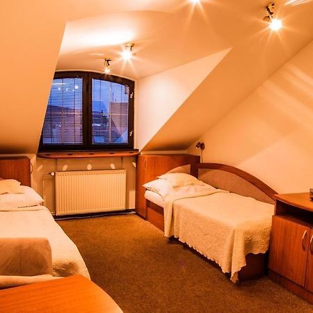 Penzion Pod Hradom Trenčín المظهر الخارجي الصورة